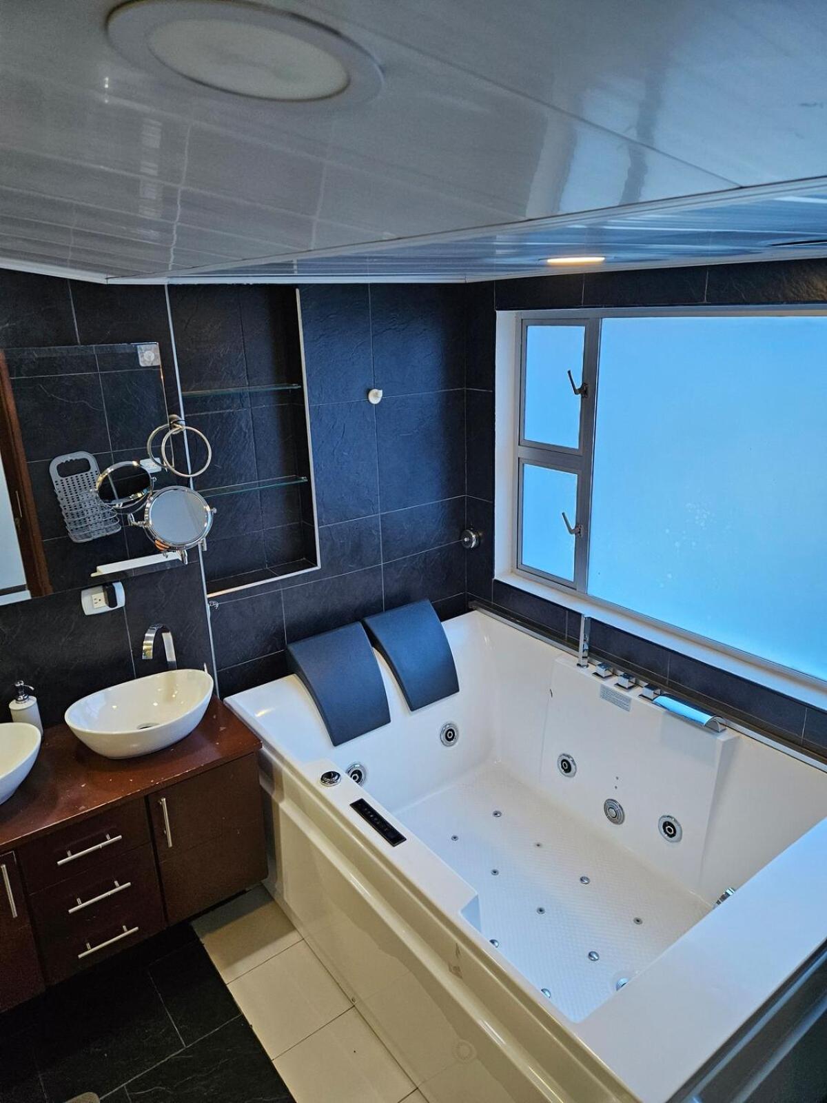 Casa De Lujo En Bogota, Jacuzzi, Patio, Bbq Appartement *