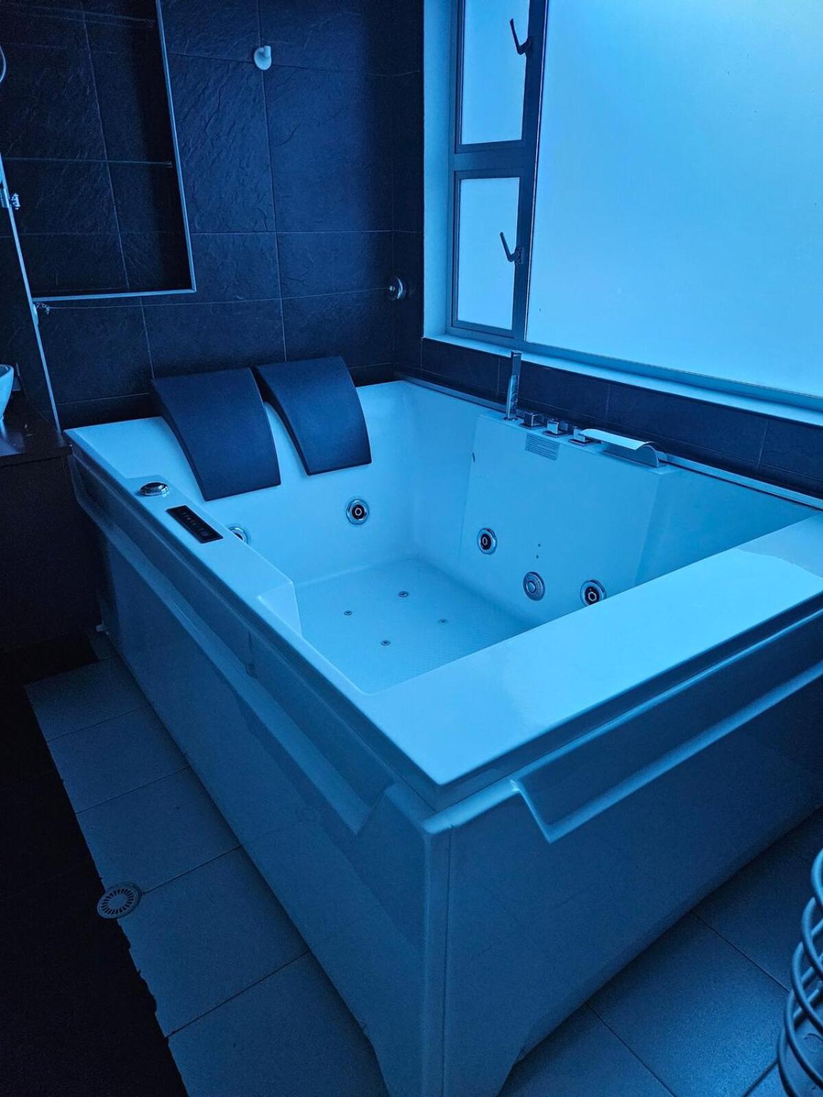 Appartement Casa De Lujo En Bogota, Jacuzzi, Patio, Bbq